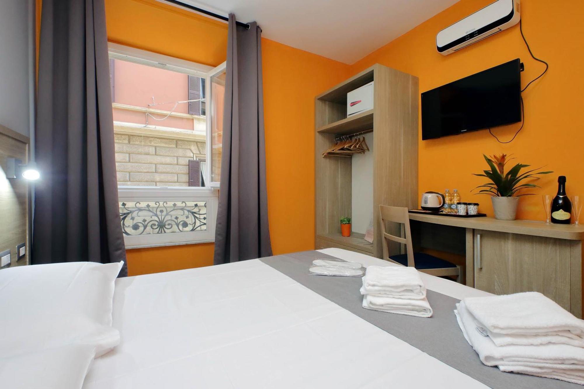 רומא Lhg Comfy Rooms מראה חיצוני תמונה