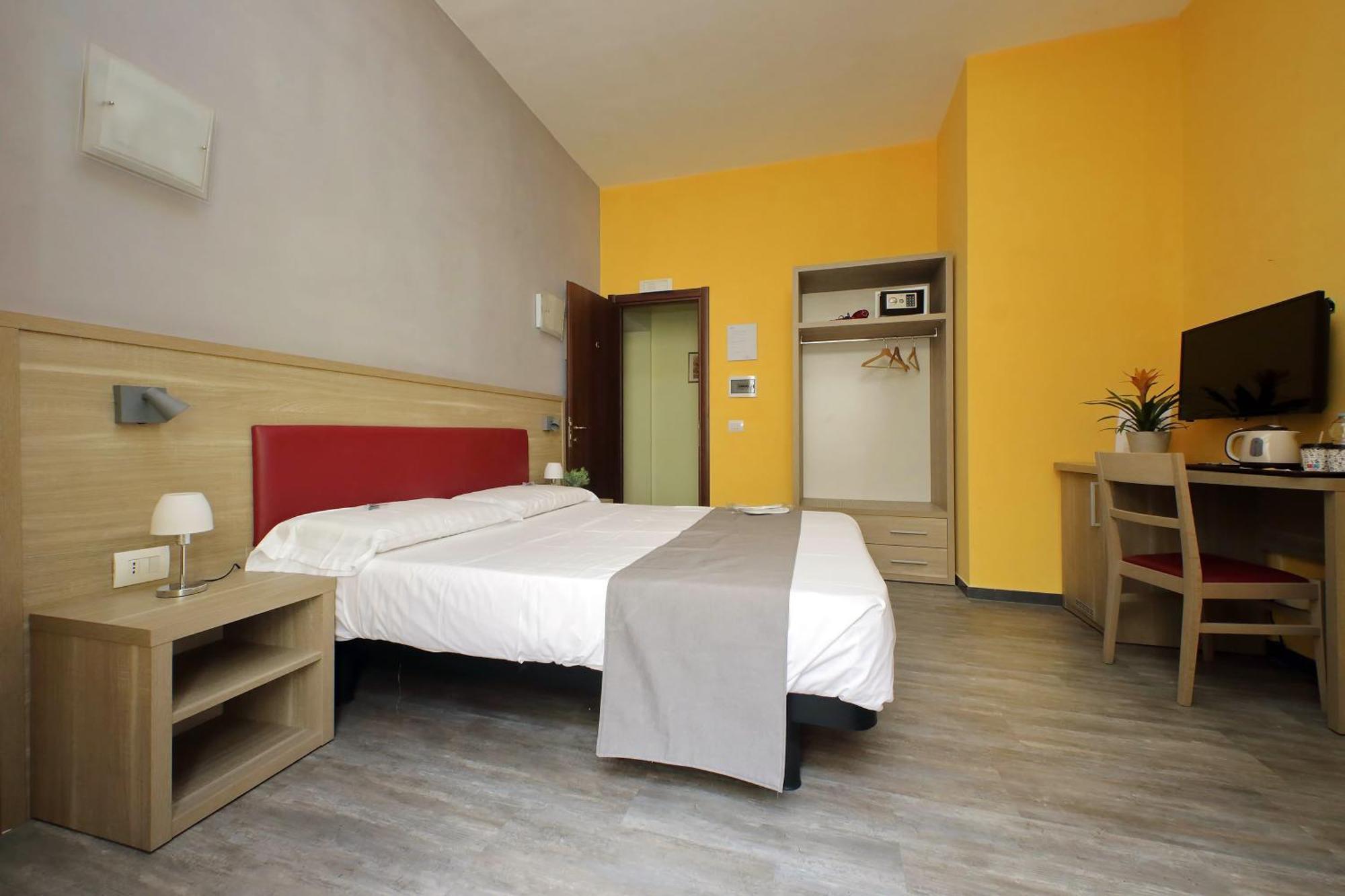 רומא Lhg Comfy Rooms מראה חיצוני תמונה