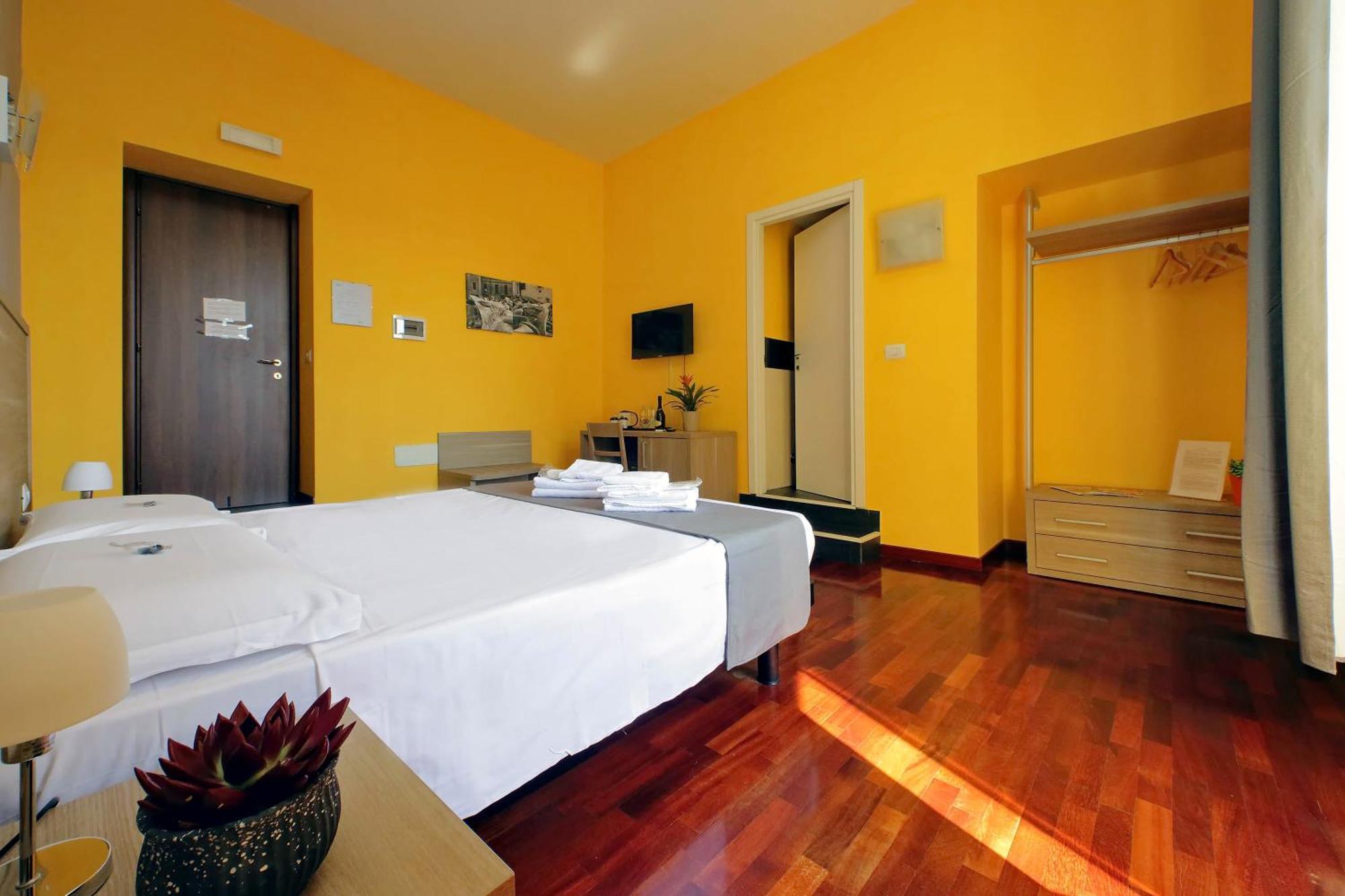 רומא Lhg Comfy Rooms מראה חיצוני תמונה