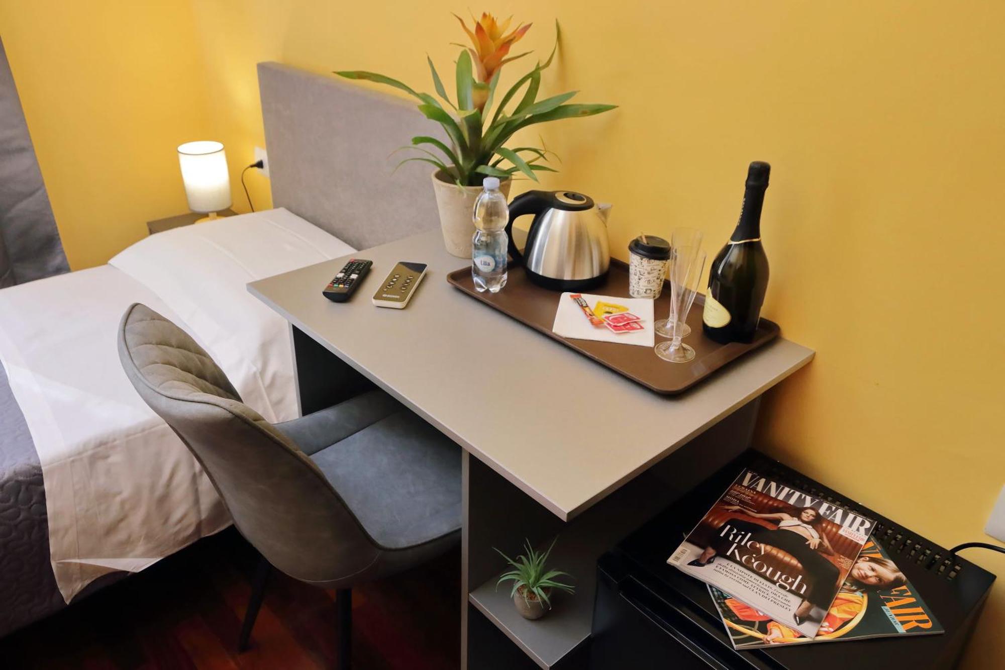 רומא Lhg Comfy Rooms מראה חיצוני תמונה